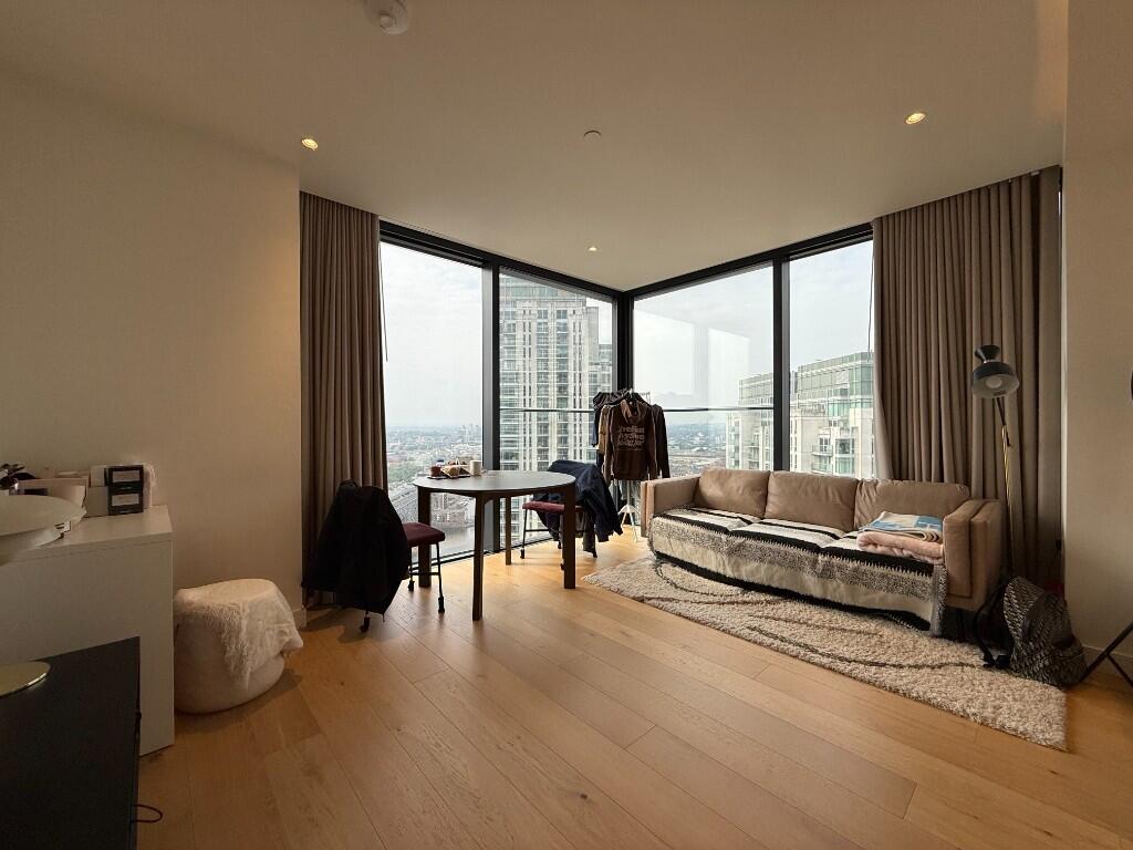 Main image of property: Hampton Tower, SQP, London, E14