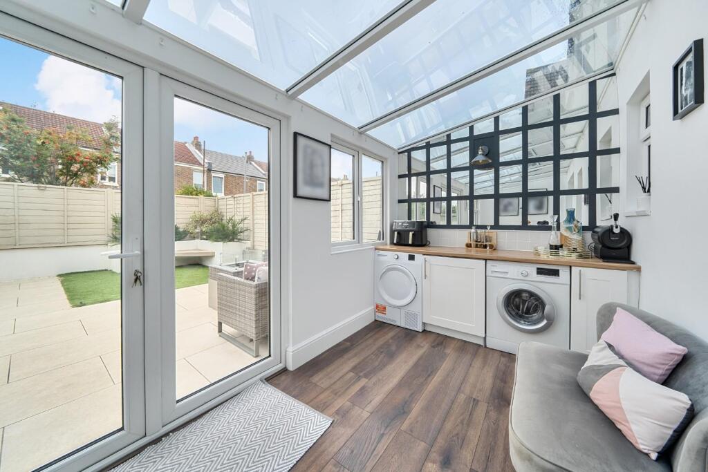 House in Portsmouth - View 4