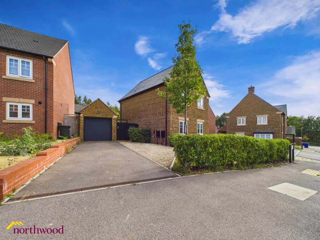 Yeoman Close, Bodicote, OX15 photo 3