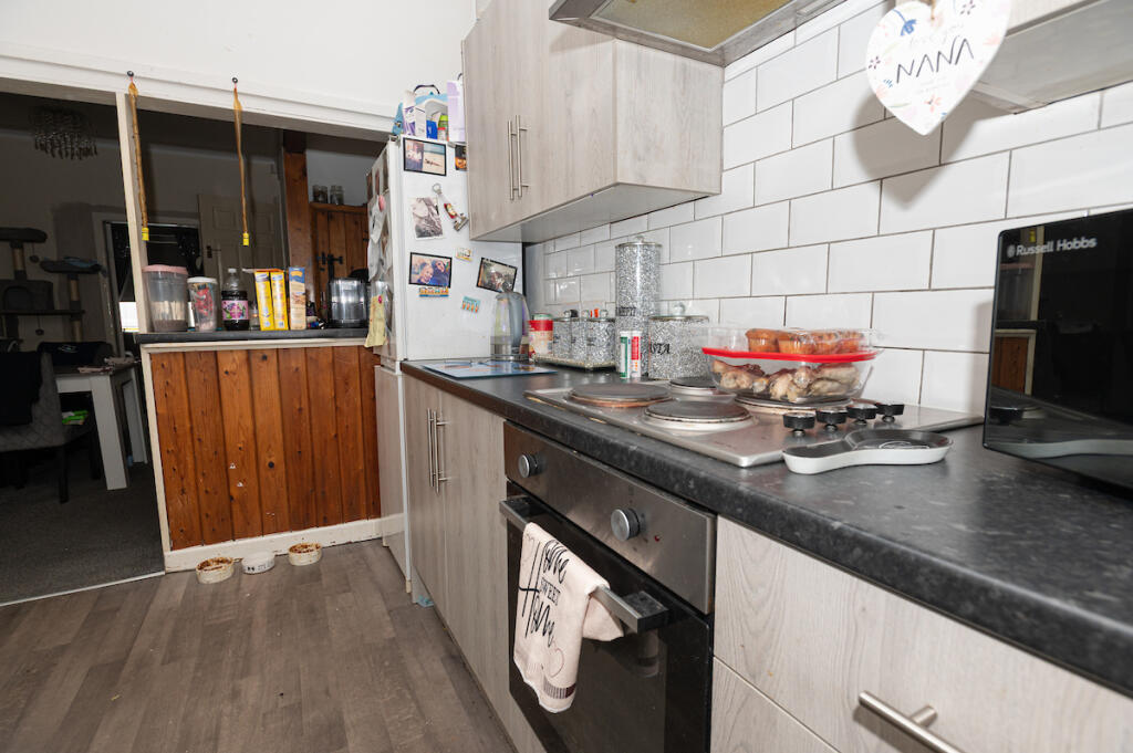 House in Barnsley, South Yorkshire - More