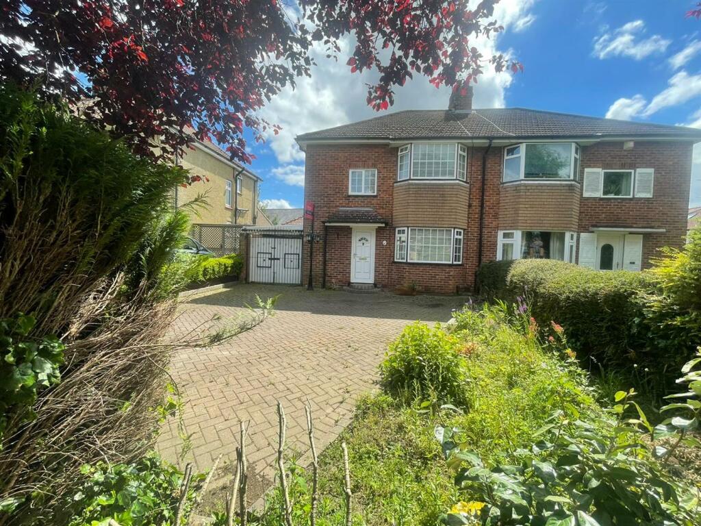 3-bed house on Glenfield Road, Darlington, £280,000