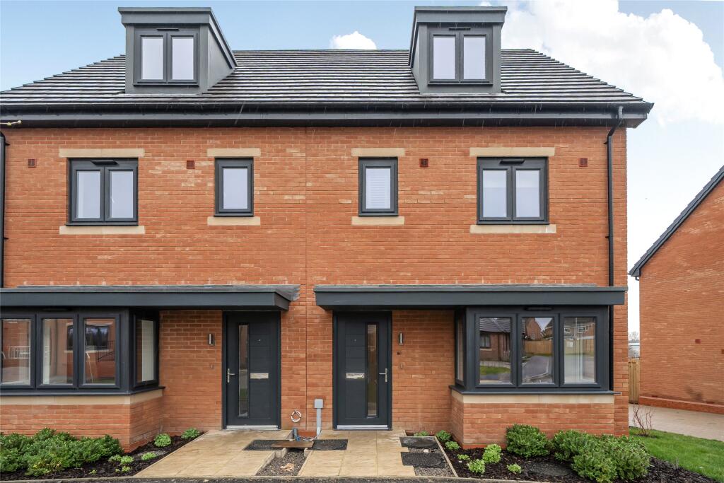 Plot 38, The Willow, Priory Meadows, Hempsted, Gloucester, Gloucestershire, GL2 photo 4