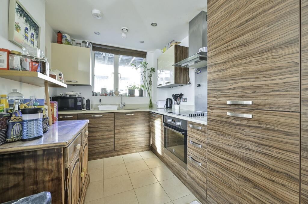 Apartment in London - View 2