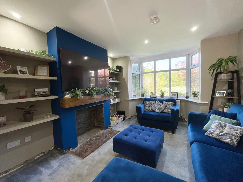House in Stoke-on-Trent - More