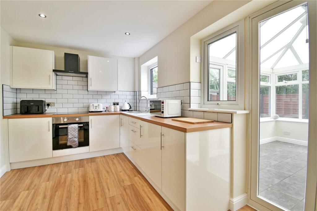 Kingfisher Avenue, Audenshaw, Tameside, M34 - View 4