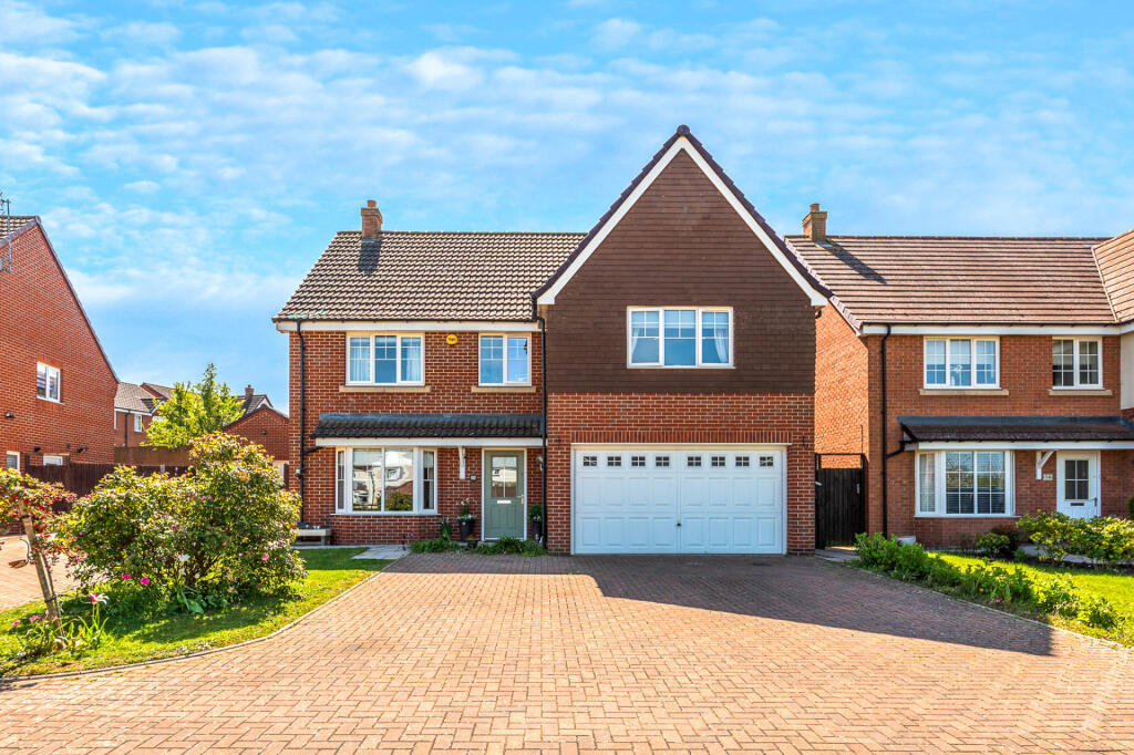 Main image of property: Jonagold Place, Evesham
