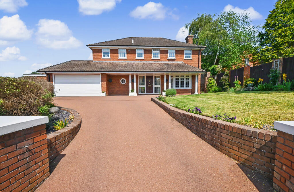 Main image of property: Oaken Lane, Oaken, Wolverhampton, Staffordshire