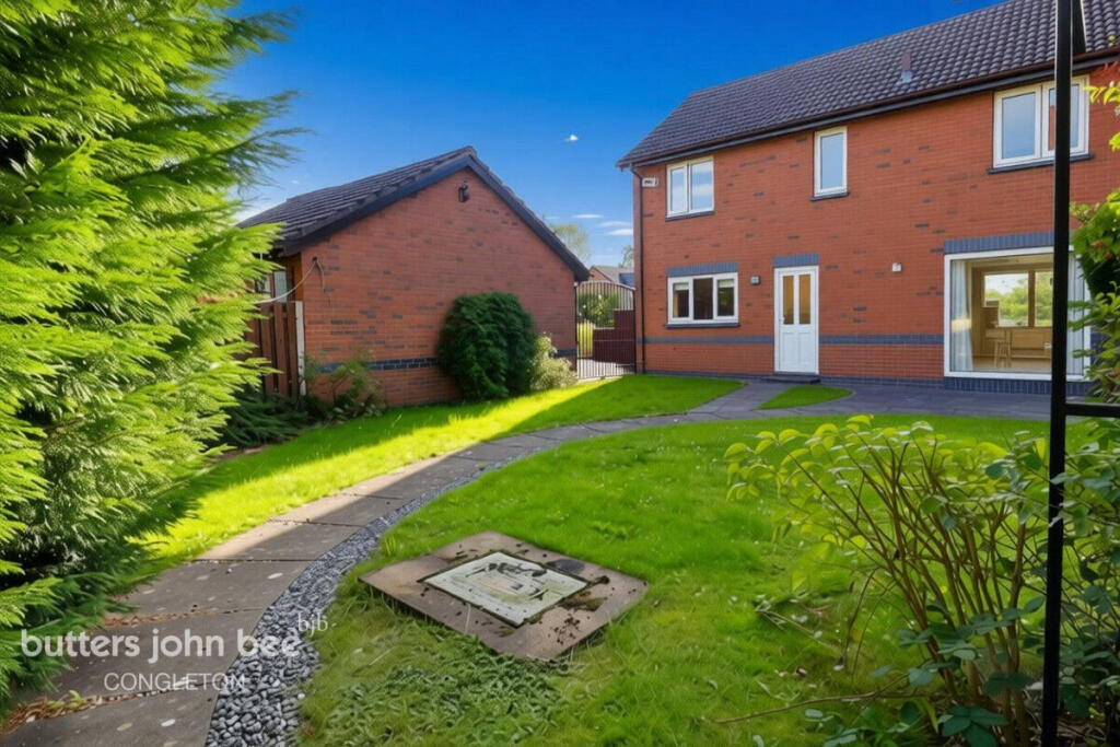 Ennerdale Drive, Congleton photo 4
