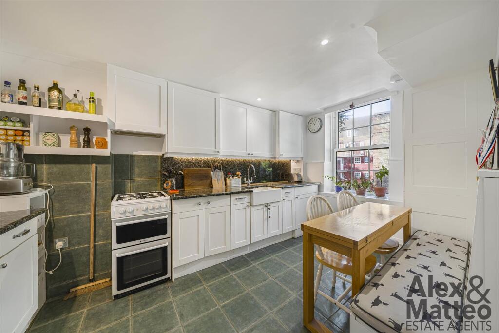 Apartment in London, Dickens Estate, Bermondsey - View 4