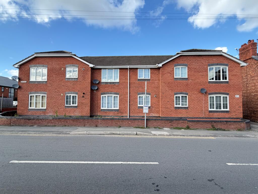 2-bed flat on The Old Mill, Station Road, Little Sutton, £120,000