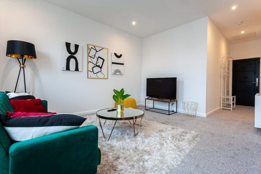 46 Stonecross House, 21-27 Churchgate, Bolton, Lancashire, BL1 1HR - View 6