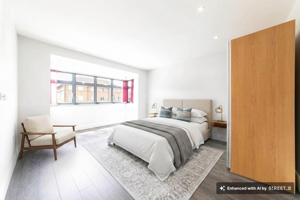 5 bedroom semi-detached house for rent