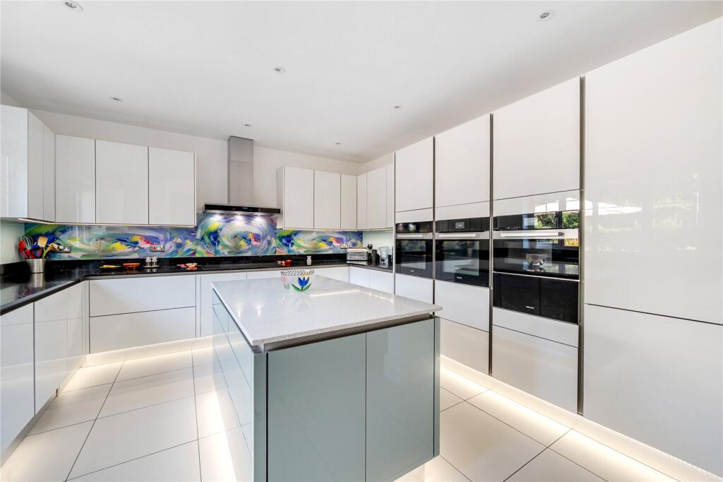 House in Guildford - View 5