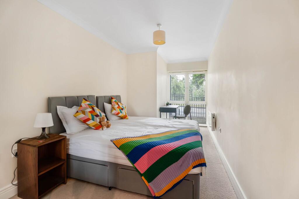 Apartment in Oxford, Oxfordshire - More