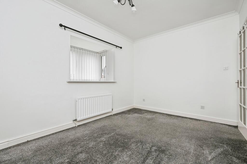 Apartment in Liverpool - View 5