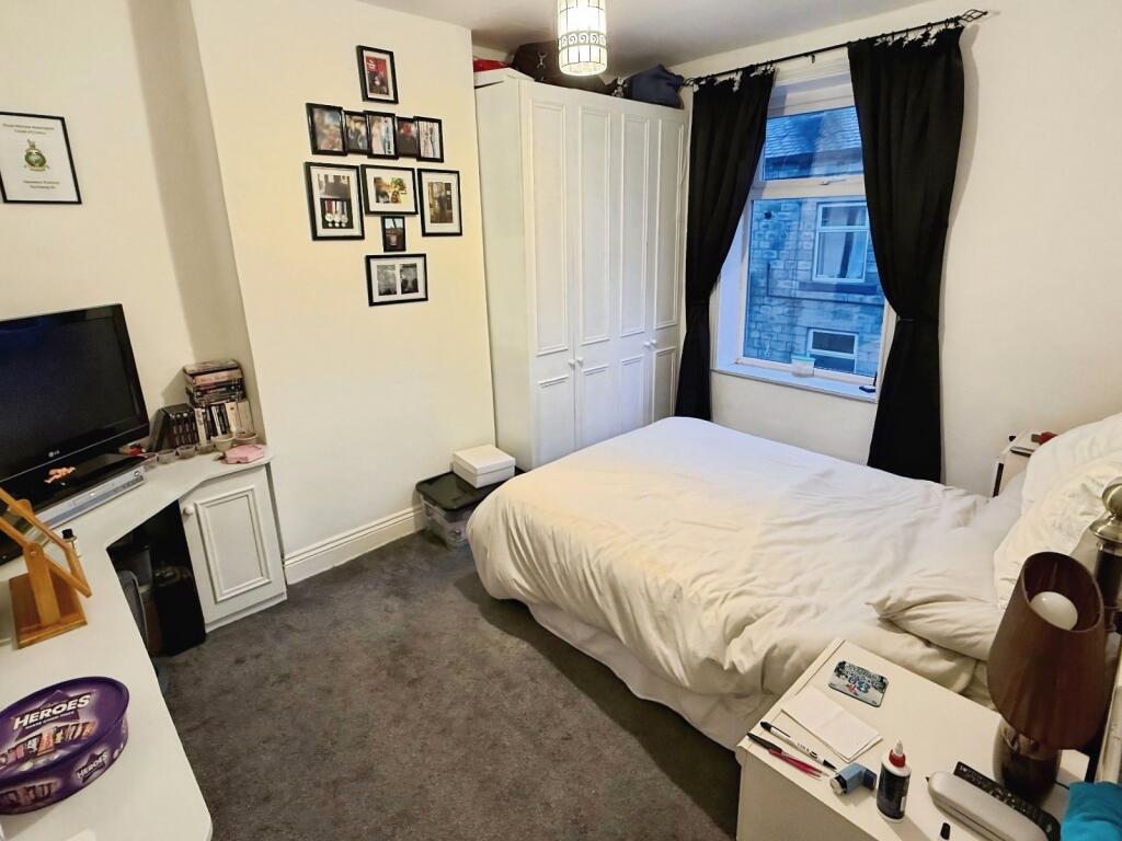 Glen View Street, Todmorden, OL14 photo 4
