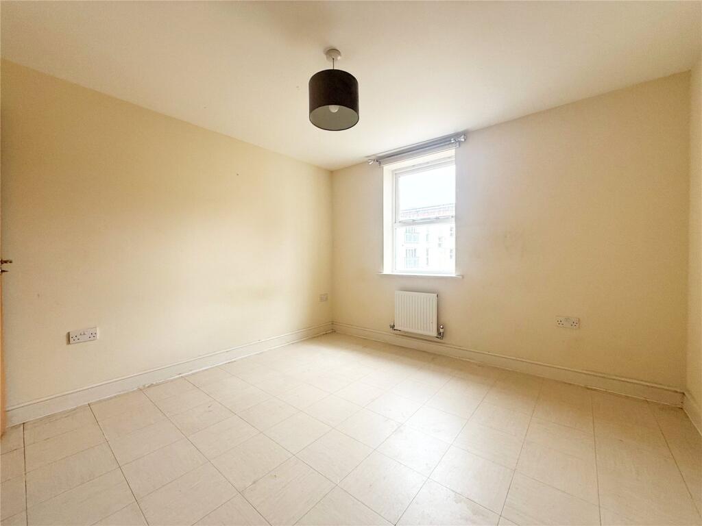 Apartment in Ipswich, Maidenhall - View 5