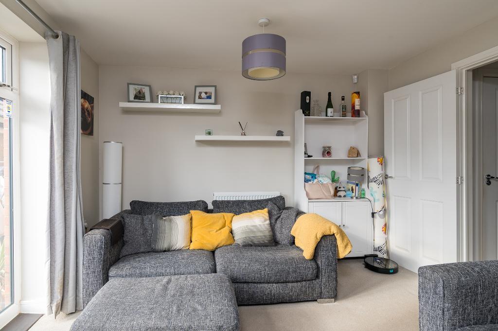 Burney Drive, Glebe Farm, Milton Keynes, Buckinghamshire, MK17 8LD photo 3
