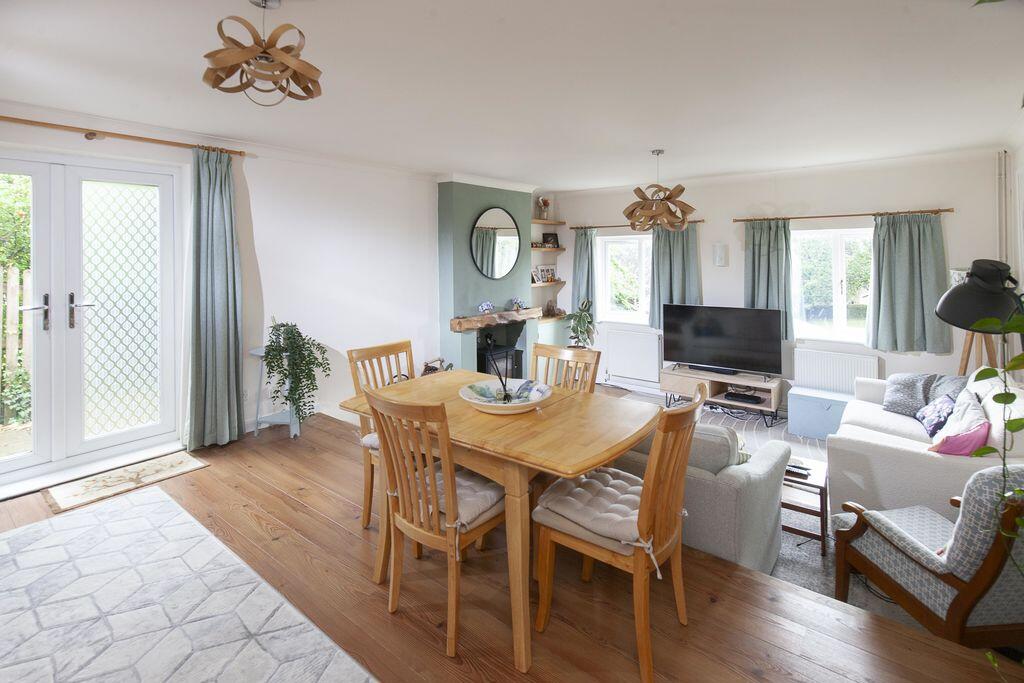 House in East Knoyle, Milton - View 5