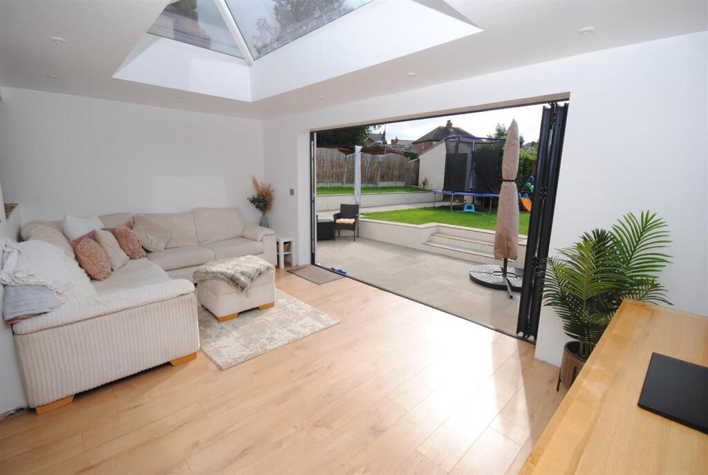The Mount, Kippax, Leeds photo 2