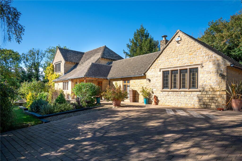 Main image of property: Woodstock Road, Charlbury, Chipping Norton, Oxfordshire