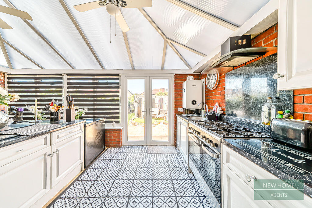 House in London - View 4