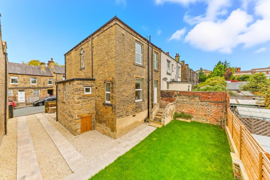 Main image of property: South Parade, Cleckheaton