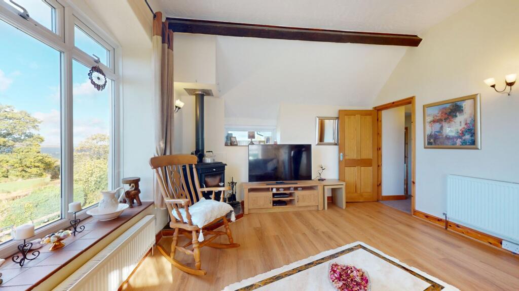 House in Llandudno, Llanfair Dyffryn Clwyd - View 5