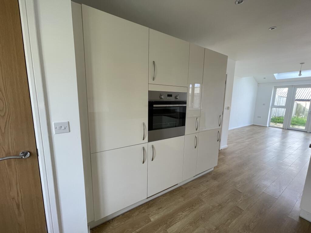 House in Knowsley, Prescot - More