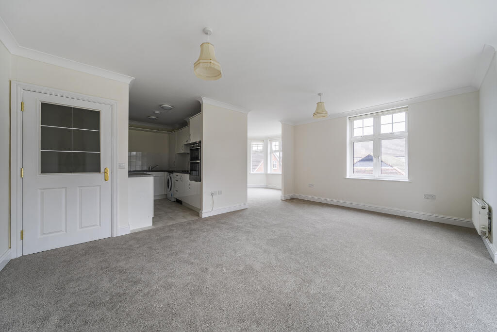 Vivary House, KInglake Drive, Taunton, TA1 photo 5