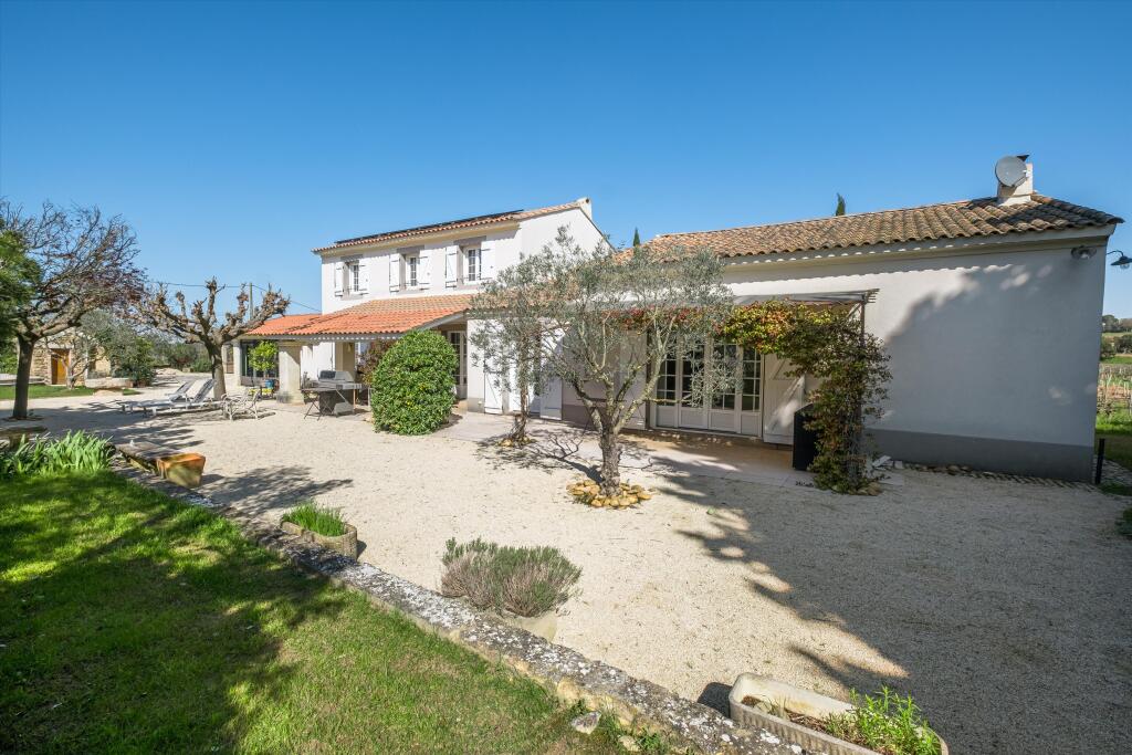 Main image of property: Provence-Alps-Cote d`Azur, Vaucluse, Châteauneuf-du-Pape
