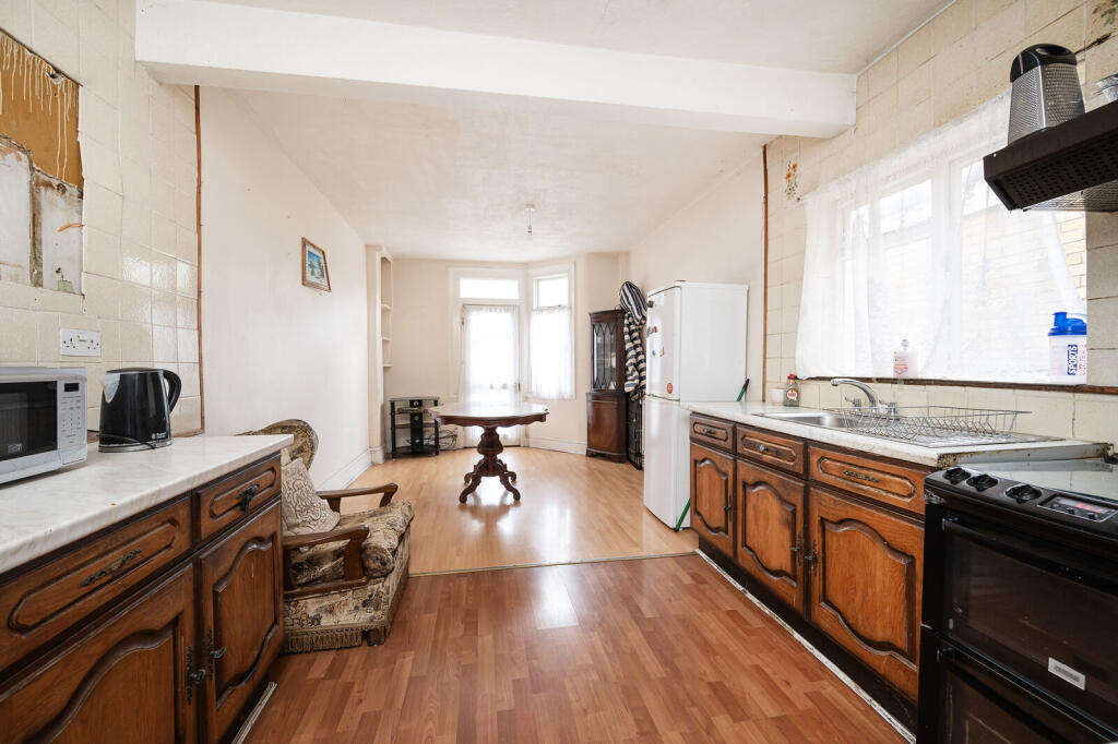 House in London - View 4