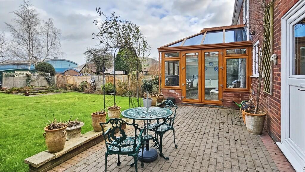 18 Ashbrook Crescent, Church Stretton, Shropshire, SY6 6ER photo 2