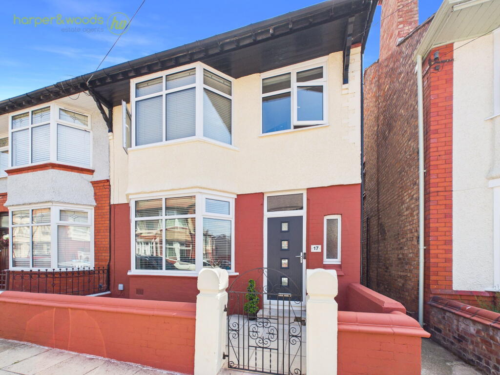 House in Wirral, Liverpool City Region - View 4