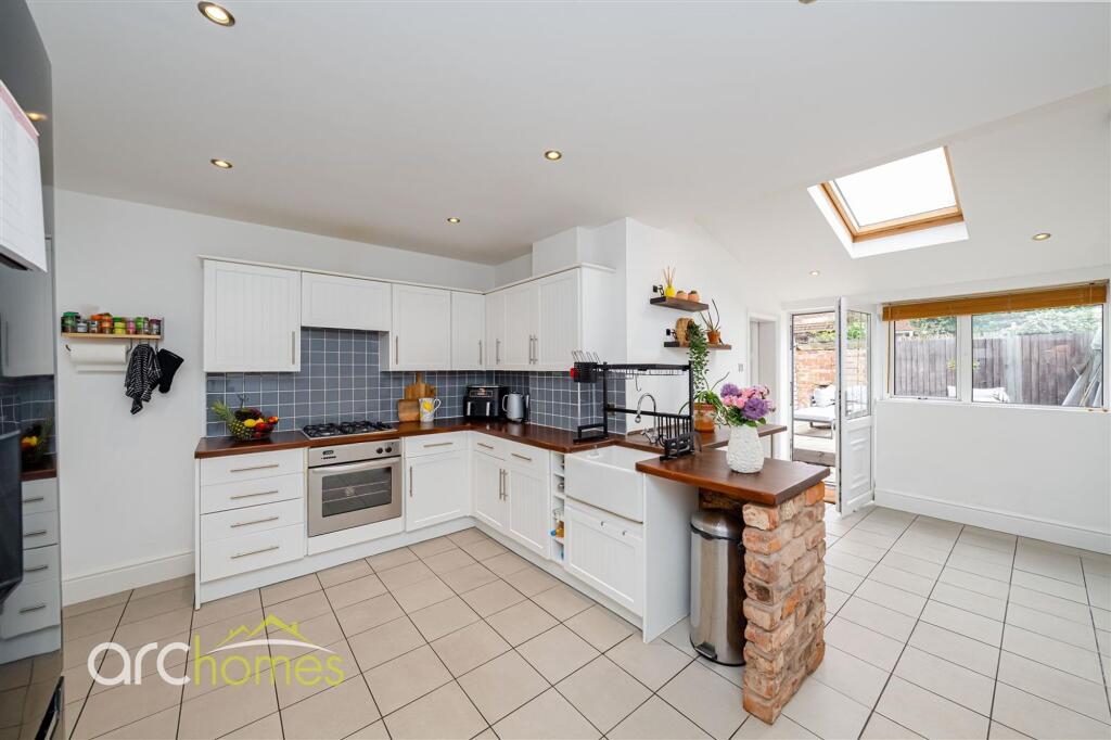 House in Wigan, Hindsford - View 3
