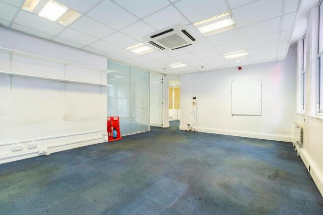 304 Edgeware Road 3.jpg