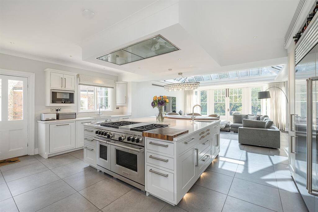 Additional image 3 of Hatching Green, Harpenden