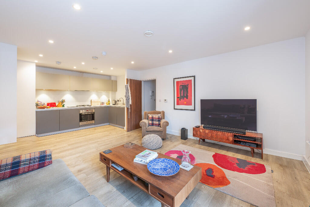 Main image of property: Clapham Road, London, SW9