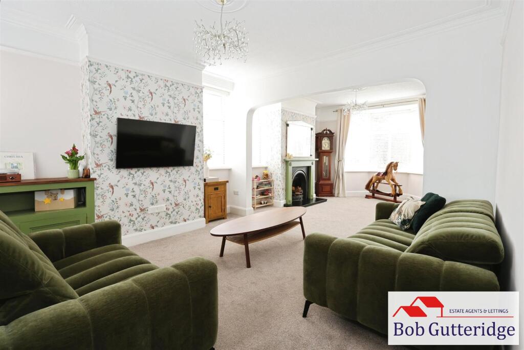 Earls Road, Trentham, Stoke-On-Trent photo 3
