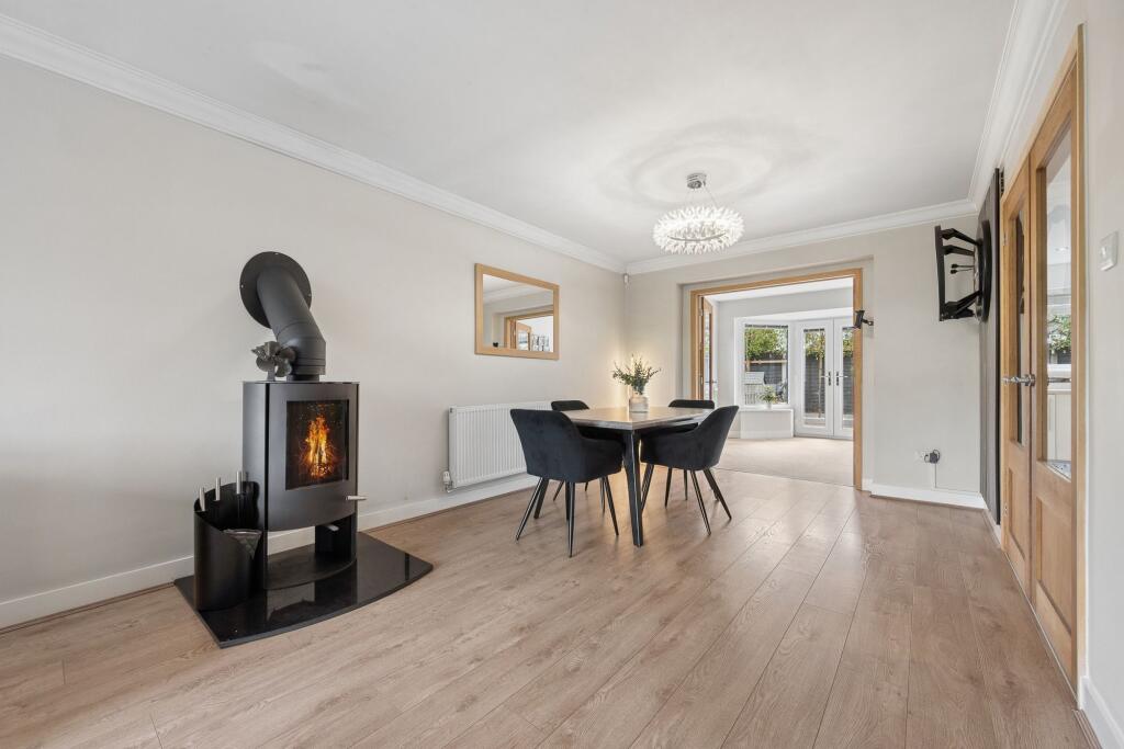 House in Bury, Bottom o'th' Moor - View 4