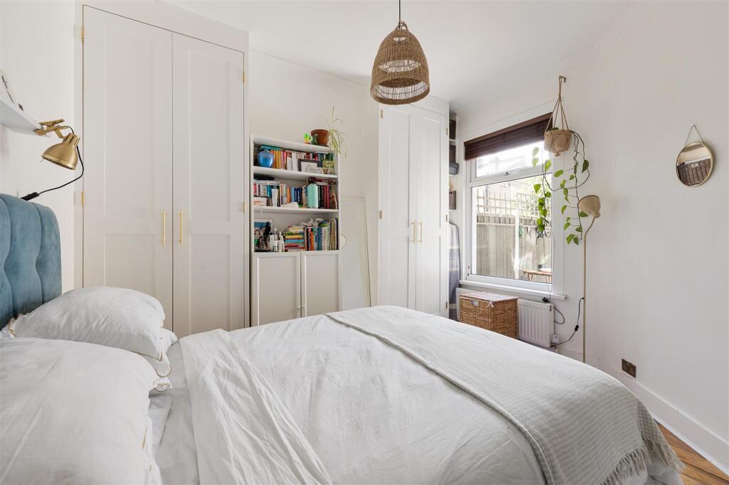 Apartment in London - View 5