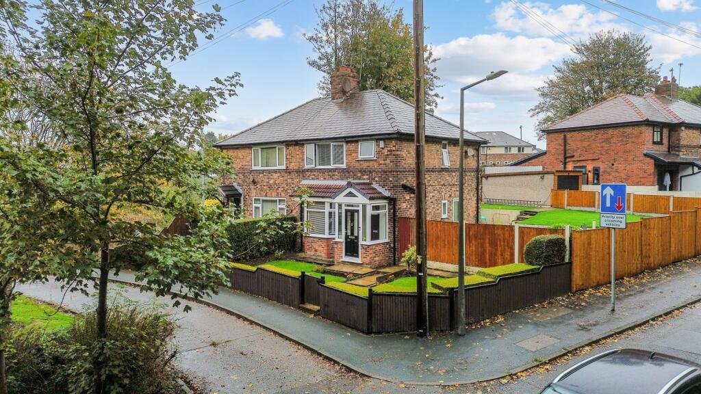 3-bed semi-detached on Scholes Lane, St. Helens, WA10, £200,000