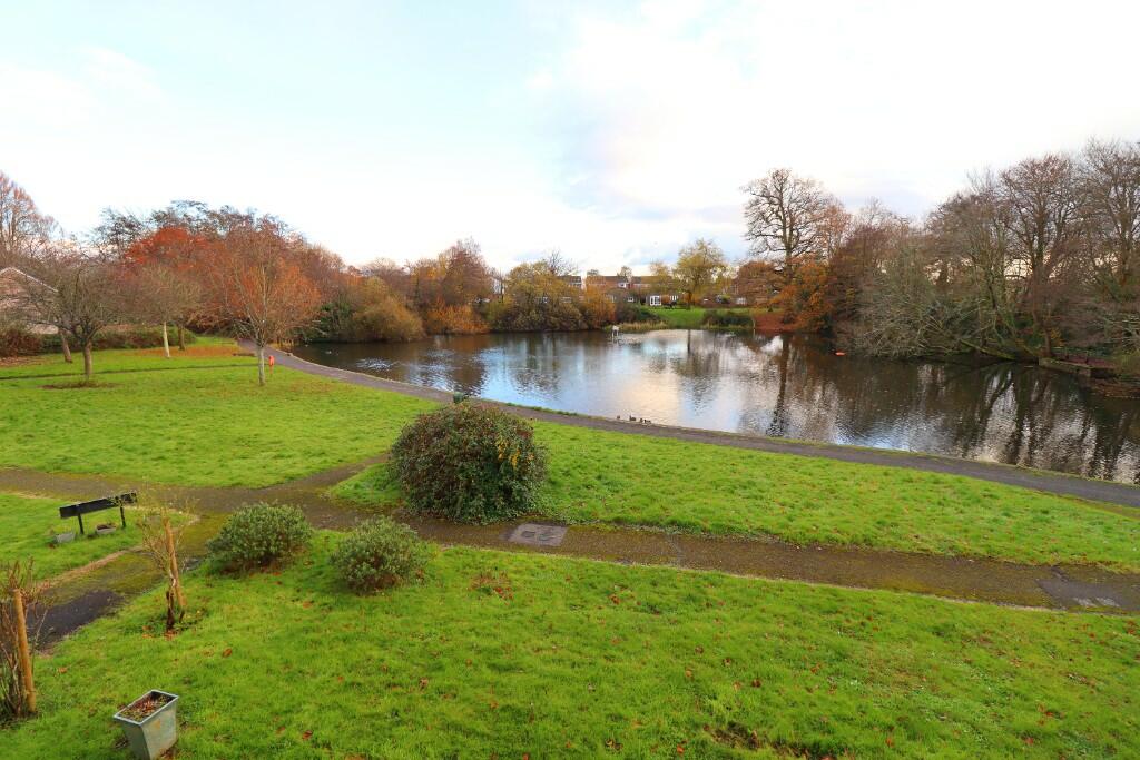 Main image of property: Rosebank Lodge, Lakeside Avenue, Southampton, Hampshire, SO16