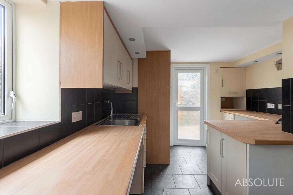 Apartment in Torquay - View 3