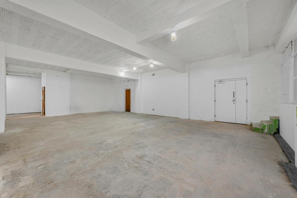 hall 8.jpg
