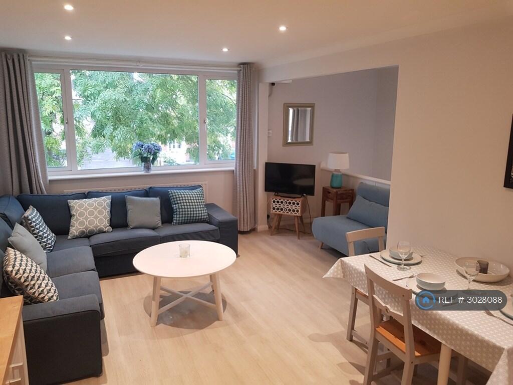 Main image of property: Dukes Avenue, New Malden, KT3