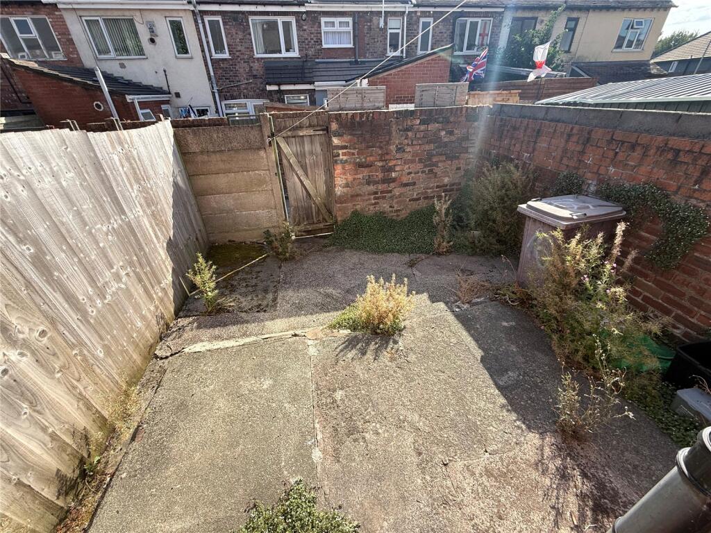 House in St Helens, Liverpool City Region - More