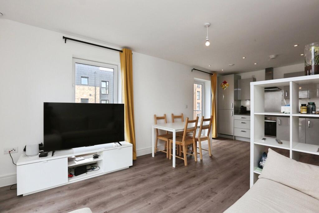 Thomas Blake Avenue, Southampton, Hampshire, SO14 photo 5
