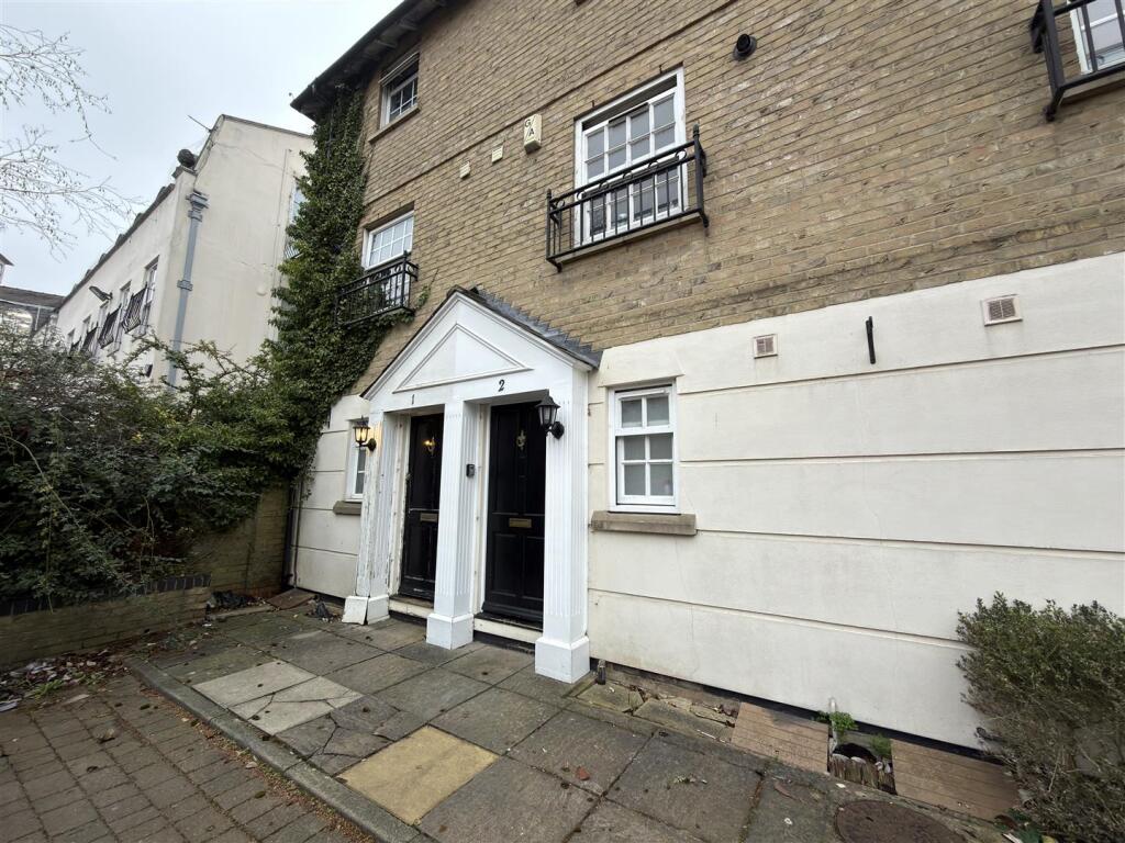 Main image of property: Masterman Wharf, Bishop's Stortford