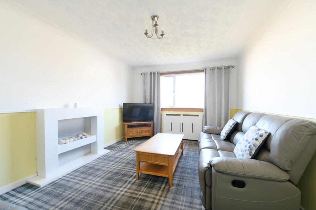 James Crescent, Irvine, KA12 0UL photo 4